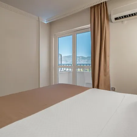 מלון Sky אלאניה